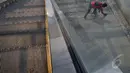 Diharapkan setelah perbaikan ini, terminal Mangggarai bisa berfungsi dengan baik sebagaimana mestinya, Jakarta, Minggu (28/8/2014) (Liputan6.com/Miftahul Hayat)