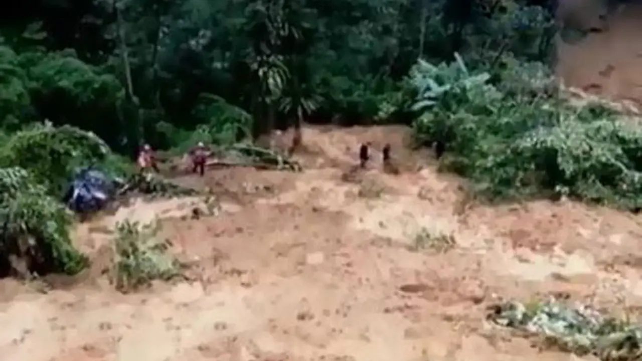 Longsor Limapuluh Kota