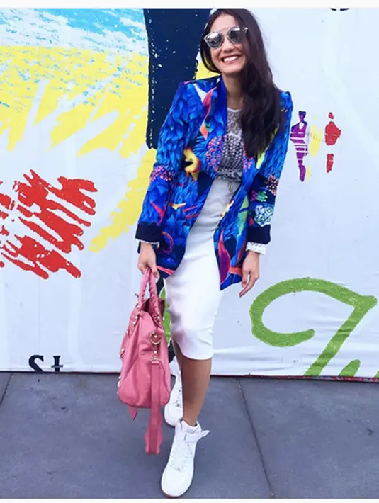 Selain like, berbagai komentar bermunculan dari followersnya. Selain iri, ada juga yang menulis untuk menculik Justin Bieber dibawa ke Indonesia. (Instagram/pevpearce)