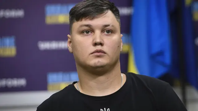 Maxim/Maksim Kuzminov, pilot Rusia yang membelot ke Ukraina. (File AP)