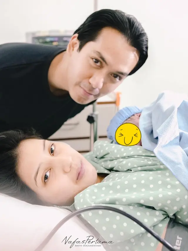 Fita Anggriani Melahirkan Anak Kedua