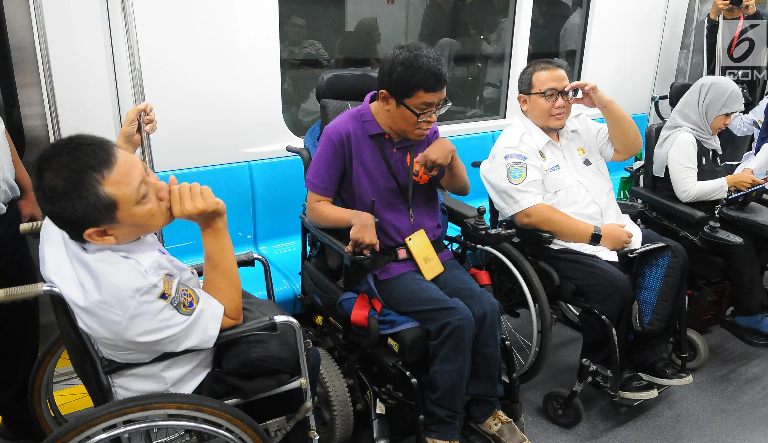 Foto Penyandang Disabilitas Dapat Menikmati Fasilitas Mrt Foto 4018