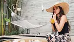 Penampilan pemain web series Wedding Agreement the Series ini kerap mendapat decak kagum. Pesona cantiknya juga kian terpancar saar memakai topi. Seperti sedang berlibur, Susan Sameh memadukan busana simpelnya dengan mengenakan topi pantai.
(Liputan6.com/IG/@susansameeh)