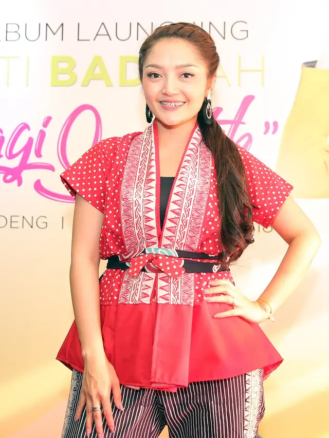 [Bintang] Siti Badriah