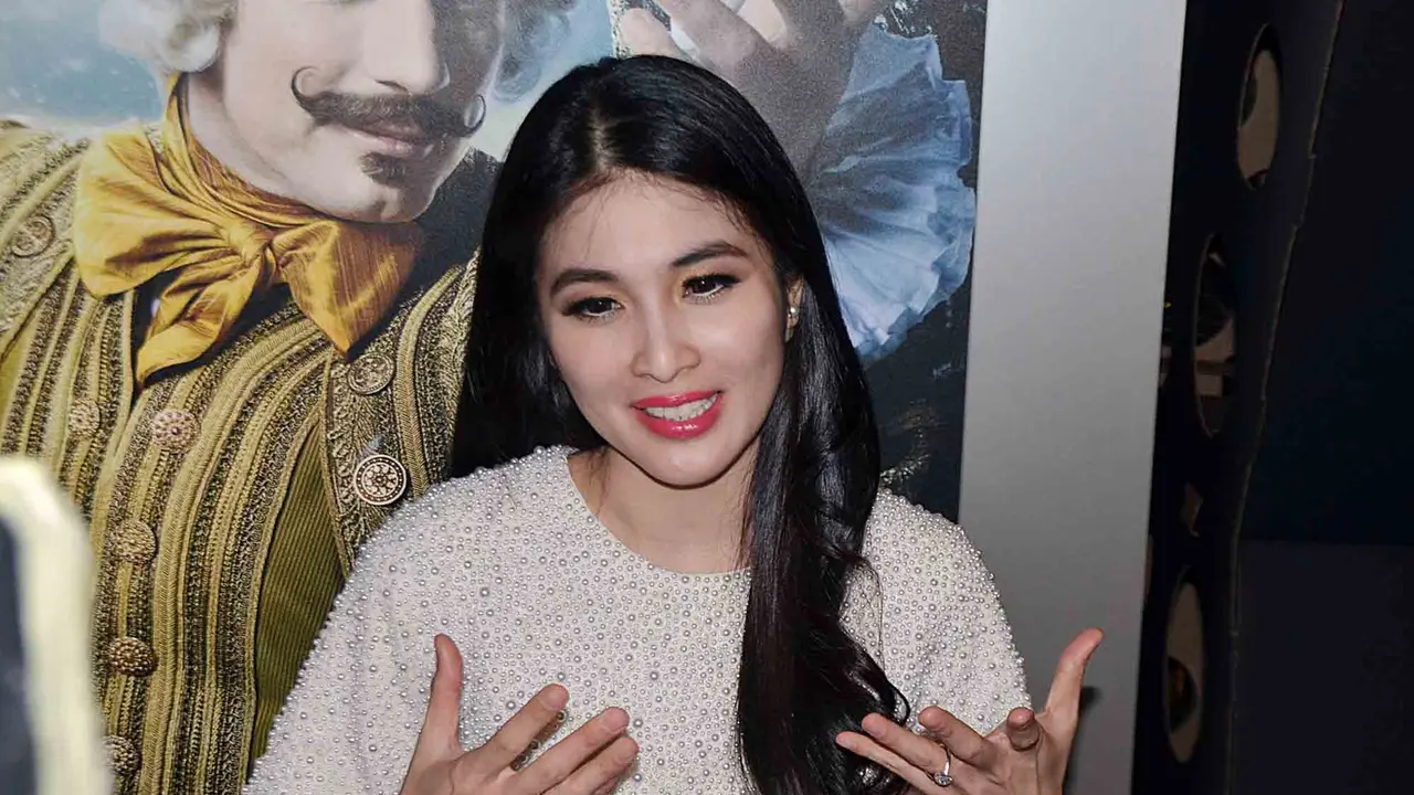 [Bintang] Sandra Dewi