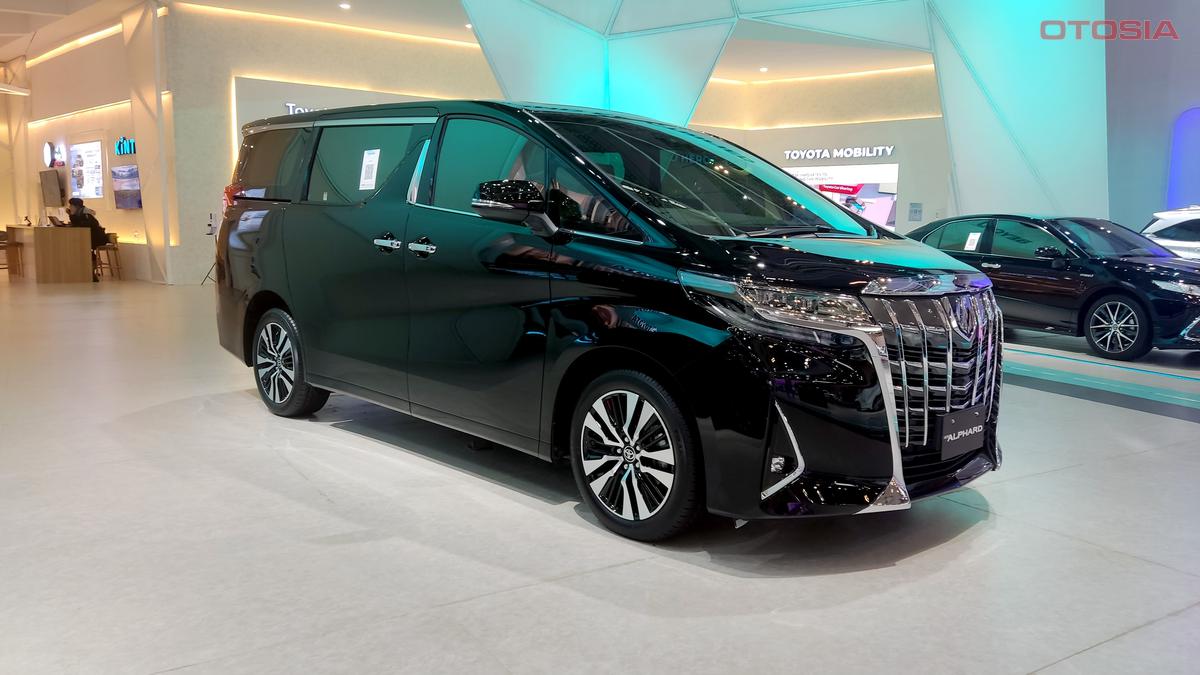 Toyota Vellfire 2008 Абхазия