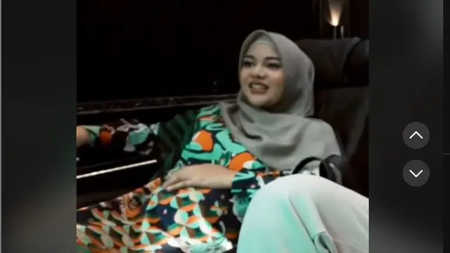 Aurel Hermansyah dikabarkan sedang hamil anak kedua