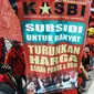 Puluhan buruh yang tergabung dalam Kongres Aliansi Serikat Buruh Indonesia (KASBI) menuntut kenaikan Upah Minimum Provinsi (UMP) di Balai Kota, Jakarta, Senin (3/11/2014). (Liputan6.com/Faizal Fanani)