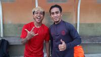 Dua pemain baru Persik Kediri asal Bali United, Fahmi Al-Ayyubi dan M. Taufiq. (Bola.com/Maheswara Putra)