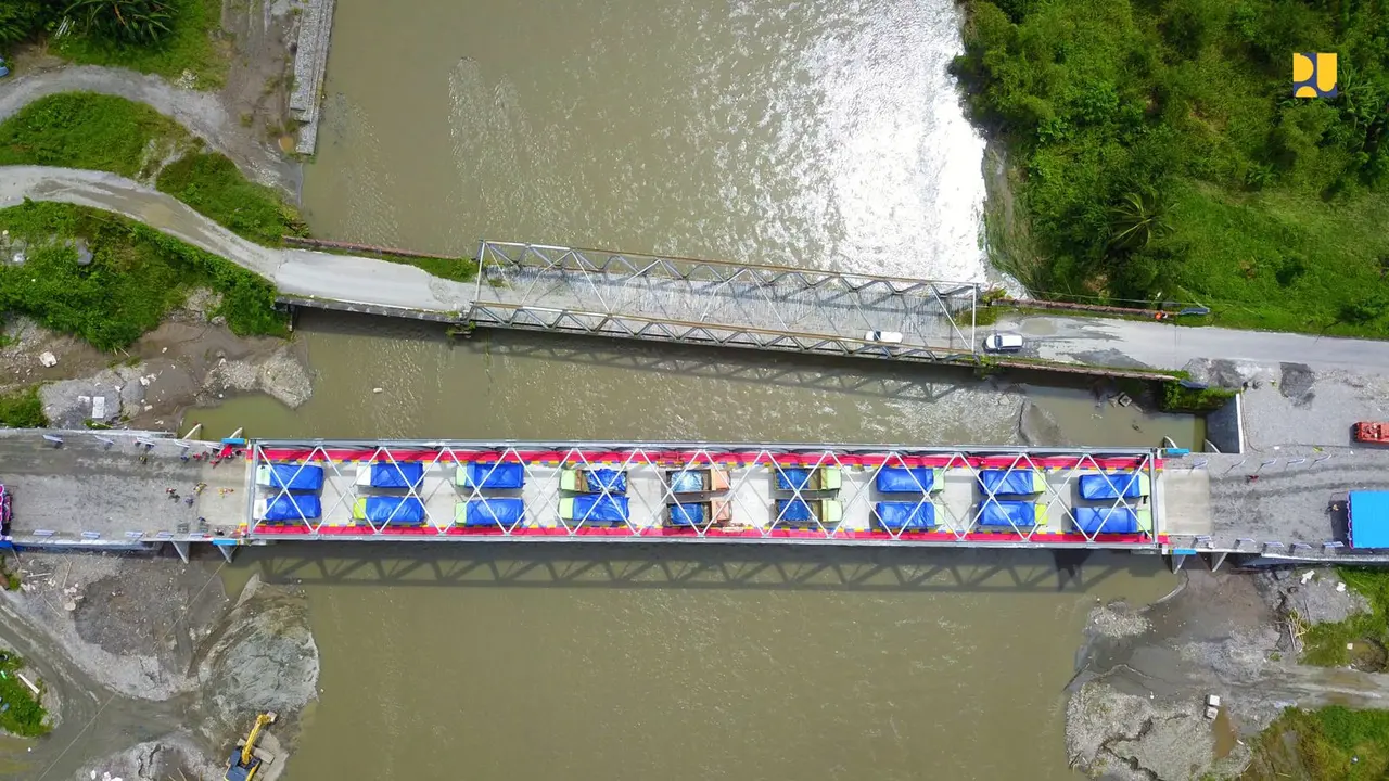 Jembatan Wai Kaka di Kabupaten Seram Bagian Barat, Maluku. Foto: Kementerian PUPR