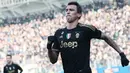 10. Juventus mengakhiri tahun 2015 dengan manis, mereka berhasil menang dalam tujuh laga terakhir Serie A usai menaklukan Carpi 3-2. (EPA/Elisabetta Baracchi)