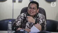 Ketua Bawaslu Rahmat Bagja memberikan keterangan terkait isu aktual pada tahapan kampanye di Kantor Bawaslu, Jakarta, Selasa (19/12/2023). (Liputan6.com/Faizal Fnaani)