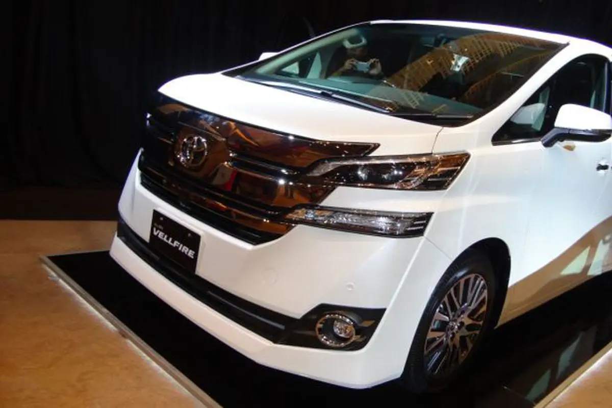 Toyota Ingin Jokowi Menikmati All New Vellfire