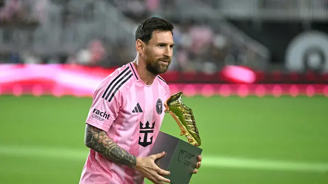 Cetak 29 Gol, Lionel Messi Genggam Sepatu Emas MLS