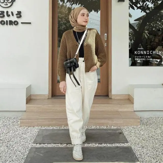 Style Hijab ala Helmi Nursifah