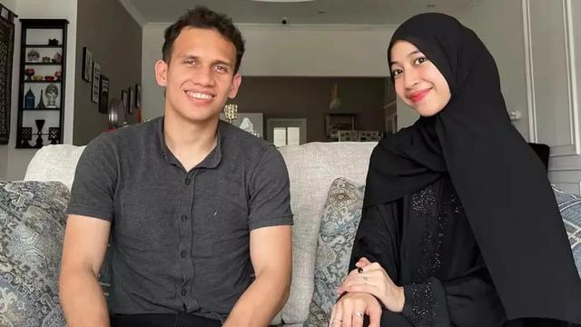 6 Momen Adiba dan Egy Pakai Outfit Senada, Umi Pipik Sebut Persiapan Nikah Sudah 75%