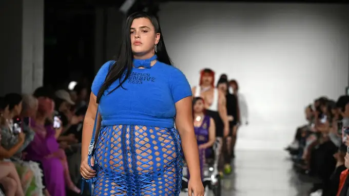 Pertunjukan Sinead O'Dwyer di London Fashion Week