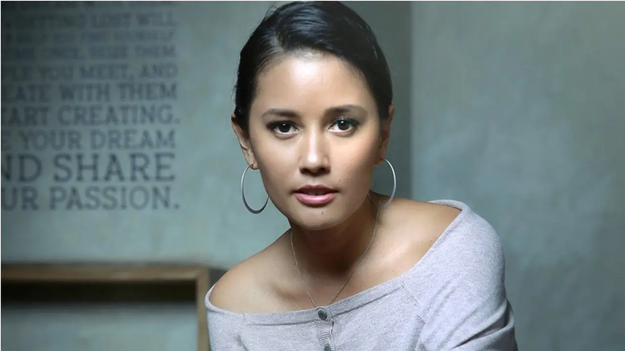 [Bintang] Menggoda, Ini 8 Artis Indonesia yang Punya Kulit Eksotik