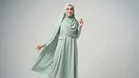 9 Model Set Tunik Polos dengan Celana Kulot untuk Baju Lebaran Simpel, Elegan dan Anti Ribet