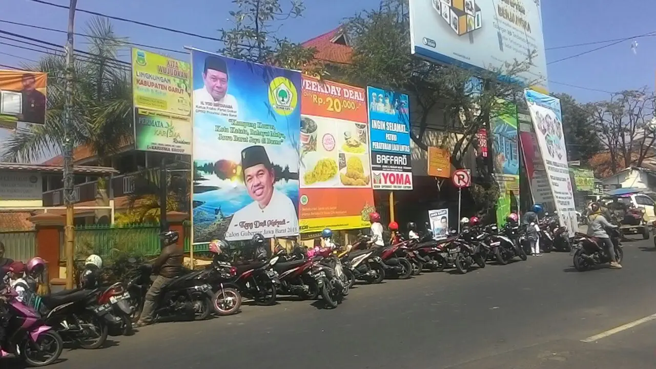 Reklame Bakal Cabup Bertebaran, Bapeda Garut Gigit Jari