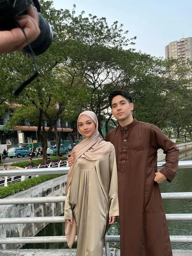 Kenakan Tampil Anggun dengan Hijab di 'SANTRI PILIHAN BUNDA', Naura Ayu Banjir Pujian (instagram)