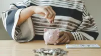 Tips Mengatur Keuangan dengan Gaji UMR Agar Hidup Hemat dan Stabil