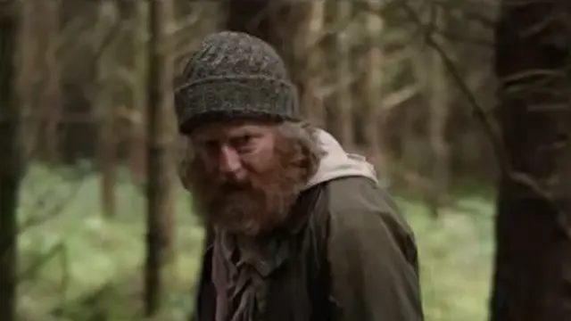 David Wilmot sebagai Jerry dalam film Hokum. (Foto: Dok. Imagenation Abu Dhabi FZ/ Tailored Films/ IMDb)