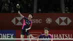 Pasangan ganda putra Indonesia, Marcus Fernaldi Gideon/Kevin Sanjaya Sukamuljo berhasil lolos ke babak 16 besar Indonesia Masters 2022 usai mengalahkan wakil Prancis, Christo Popov/Toma Junior Popov di Istora Gelora Bung Karno, Jakarta, Selasa (7/6/2022). (Bola.com/Ikhwan Yanuar)