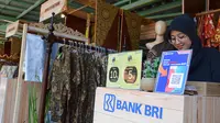 BRI ikut merayakan Hari Batik Nasional.