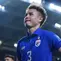 Bek senior Timnas Thailand, Theerathon Bunmathan menangis usai gagal membawa Changsuek melaju ke fase ketiga Kualifikasi Piala Dunia 2026. (Dok. Changsuek)