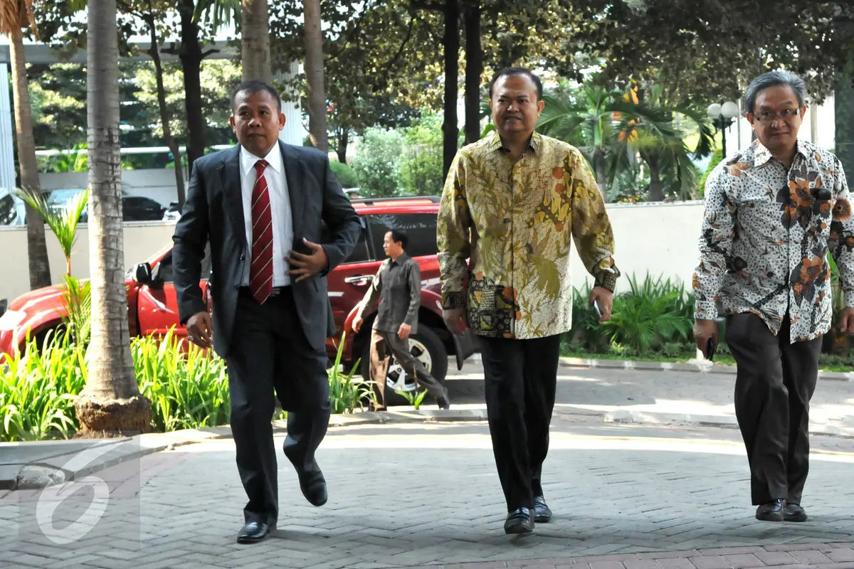 20151016-Patrice Rio Capella Jalani Pemeriksaan Perdana di KPK-Jakarta