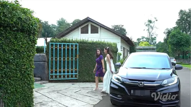 6 Potret Lawas Kebersamaan Syahnaz Sadiqah dan Lady Nayoan, Adu Akting di FTV