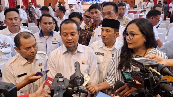 Terungkap! Nominal UMP Sulawesi Selatan: Cek Besaran Gaji Pekerja yang Baru