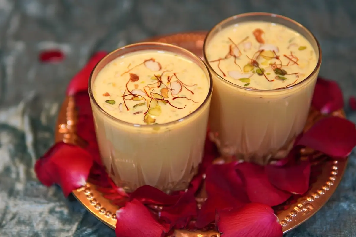 Safron Milk