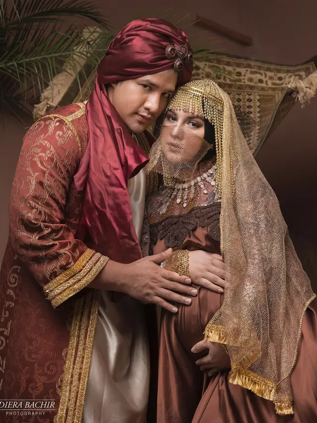 Berkonsep Timur Tengah, Ini 7 Gaya Maternity Shoot Irish Bella dan Ammar Zoni
