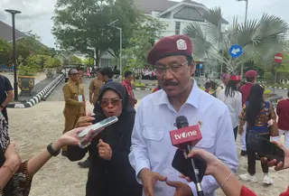 Menteri Sosial Saifullah Yusuf