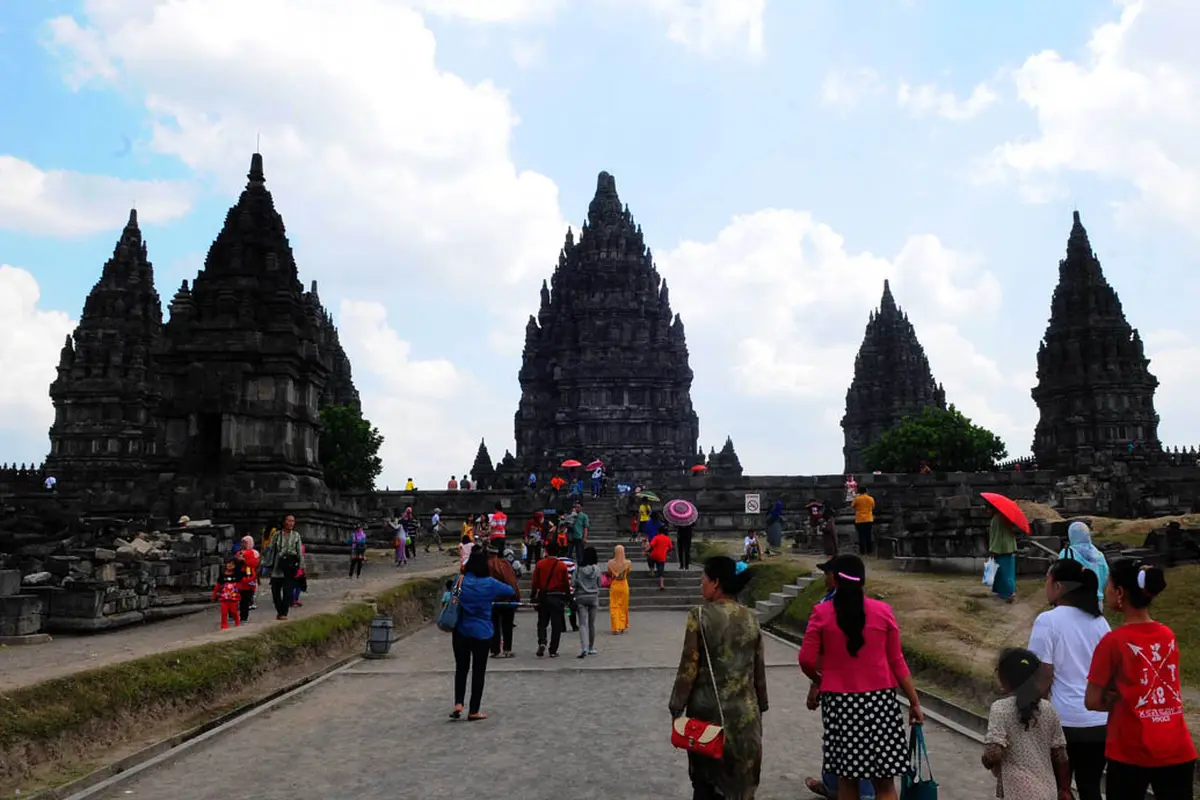 Candi Prambanan Jadi Primadona di Libur Lebaran