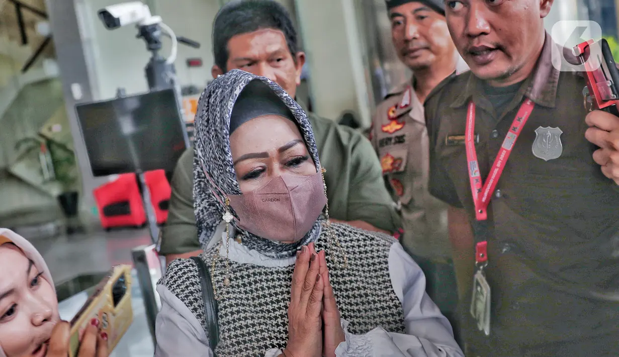 Pemeriksaan itu merupakan klarifikasi lanjutan perihal Laporan Harta Kekayaan Pejabat Negara (LHKPN) Reihana yang dinilai janggal. (Liputan6.com/Angga Yuniar)