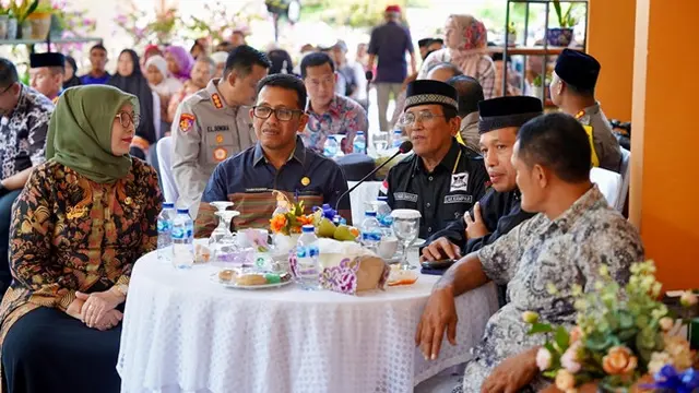 Masyarakat Kabupaten Kampar yang hadir dalam kegiatan Jum'at Curhat Polda Riau.