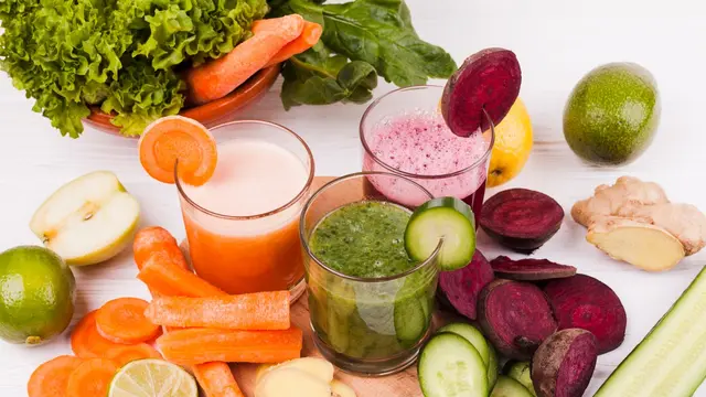 Ilustrasi smoothie  sayur dan buah/freepik.com/EyeEm