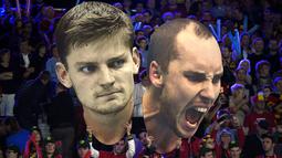 Pendukung Belgia membawa foto raksasa pemain Belgia, David Goffin (kiri) dan Steve Darcis dalam pertandingan ganda putra final Piala Davis melawan Inggris di Flanders Expo, Ghent, Belgia, (28/11/2015). (AFP/John Thys)