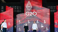 Presiden Joko Widodo atau Jokowi mengatakan bahwa Indonesia siap menerima para tamu dan menyelenggarakan Konferensi Tingkat Tinggi (KTT G20) yang akan digelar di Bali pada 15-16 November 2022. Hal ini disampaikan Jokowi usai meninjau secara langsung sejumlah tempat yang akan dijadikan lokasi penyelenggaraan KTT G20, Selasa (8/11/2022).
