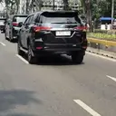 Viral Toyota Fortuner dan Alphard Pelat Nomor ZZ Terobos CFD, Siapa Pemiliknya?