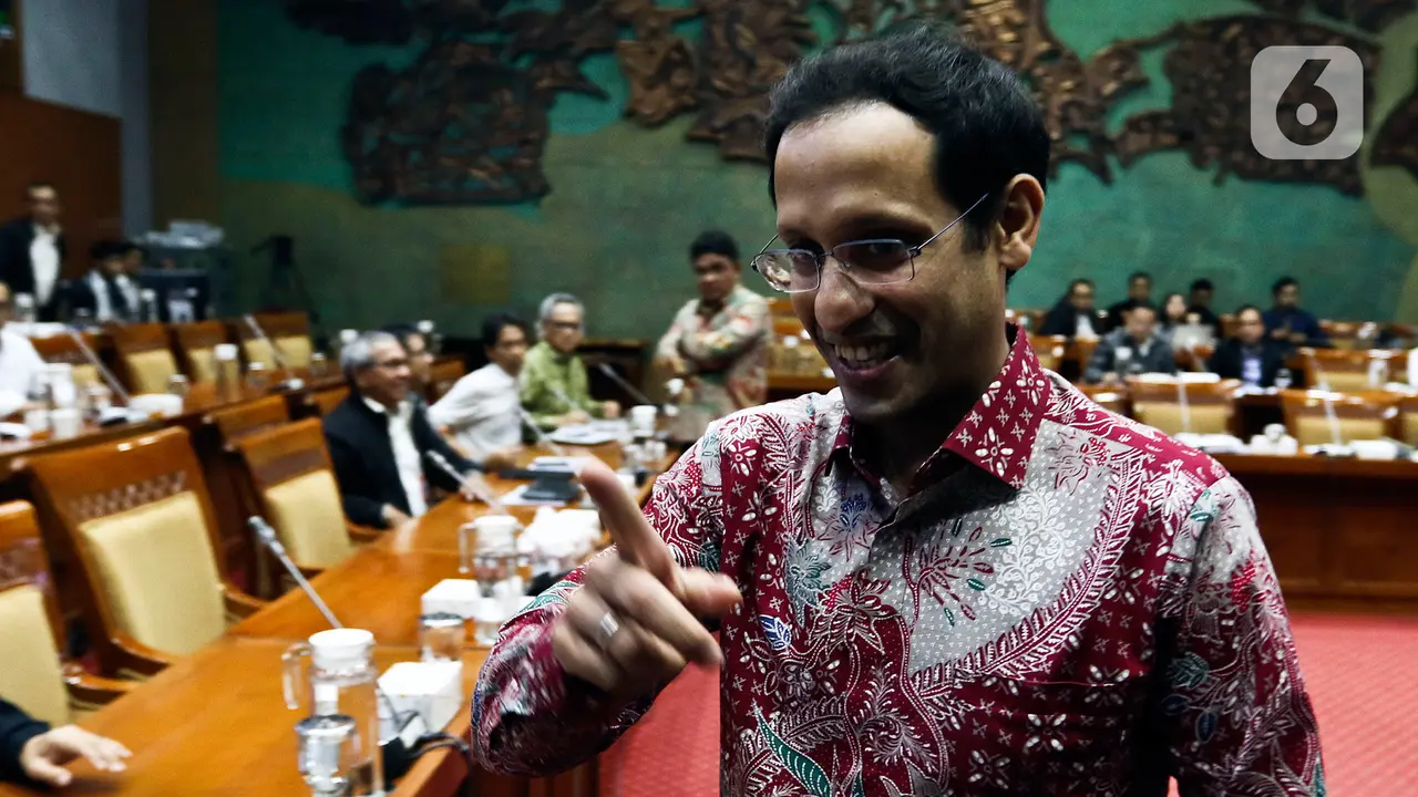 Menteri Nadiem Bahas Penghapusan UN Bersama DPR