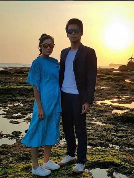 Setelah yakin satu sama lain akhirnya Mario melamar Anandita pada 2 Agustus 2015 yang lalu. (Via Instagram/@marioirwinsyah) 