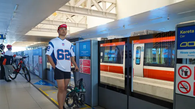 LRT Jabodebek akan memulai uji coba penerapan aturan baru terkait membawa sepeda standar (sepeda non lipat) ke dalam kereta pada akhir pekan