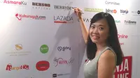 Lily Suriani, Vice President Marketing & Business Development Berrybenka, menandatangani wall of fame Hari Belanja Online Nasional 2015 di Ritz Carlton, Mega Kuningan, Selasa (8/12/2015),