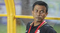 Pelatih Sriwijaya FC, Widodo Cahyono Putro, saat bertanding melawan Persib dalam laga Torabika Soccer Championship 2016 di Stadion Si Jalak Harupat, Bandung, Sabtu (30/4/2016). (Bola.com/Vitalis Yogi Trisna)