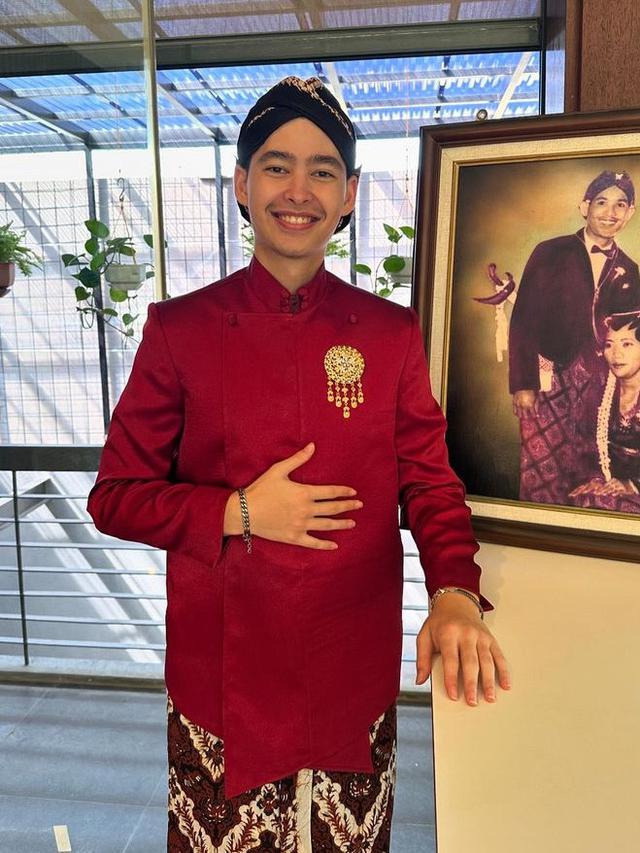 Alvy Xavier Anak Bungsu Susi Pudjiastuti saat Pernikahan Sang Kakak Nadine. [@susipudjiastuti115]