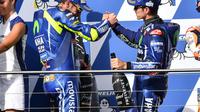 Bos Yamaha, Massimo Meregalli, mengaku dibuat was-was oleh Valentino Rossi dan Maverick Vinales yang menggunakan dua pilihan ban berbeda di MotoGP Australia. (dok. MotoGP)